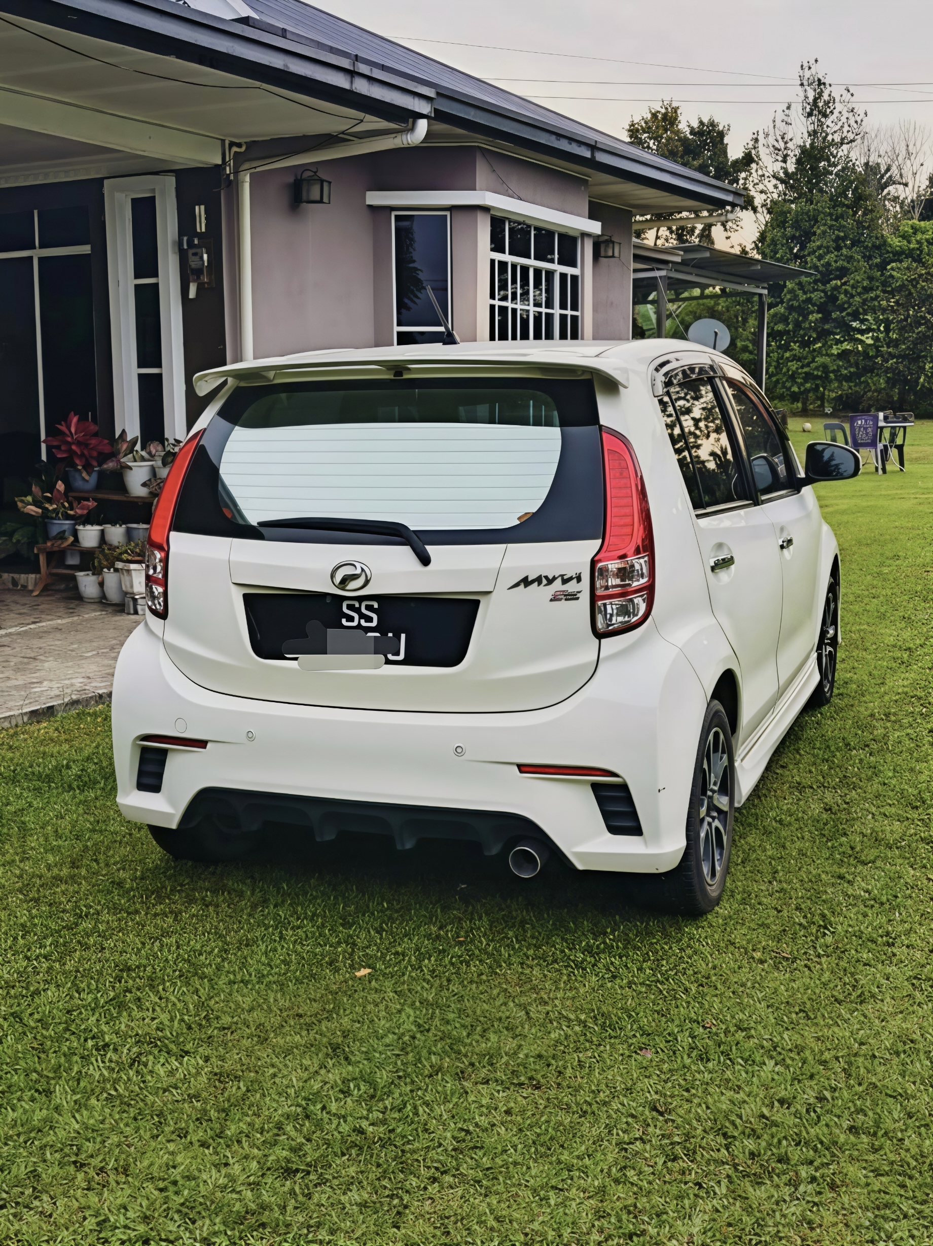 2013 Perodua Myvi Se 1.3 3