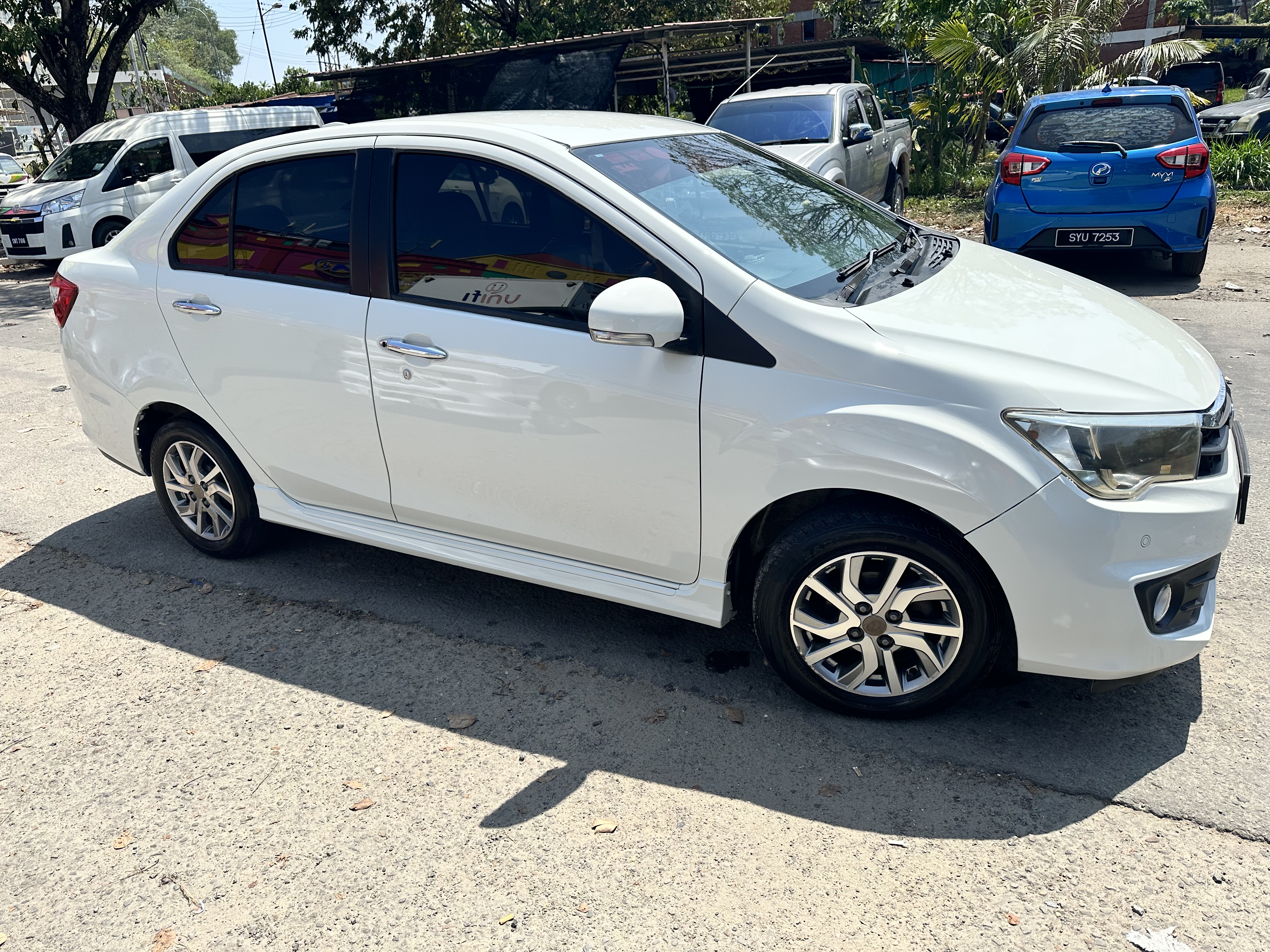 2018 Perodua Bezza 1.3 AV AT
