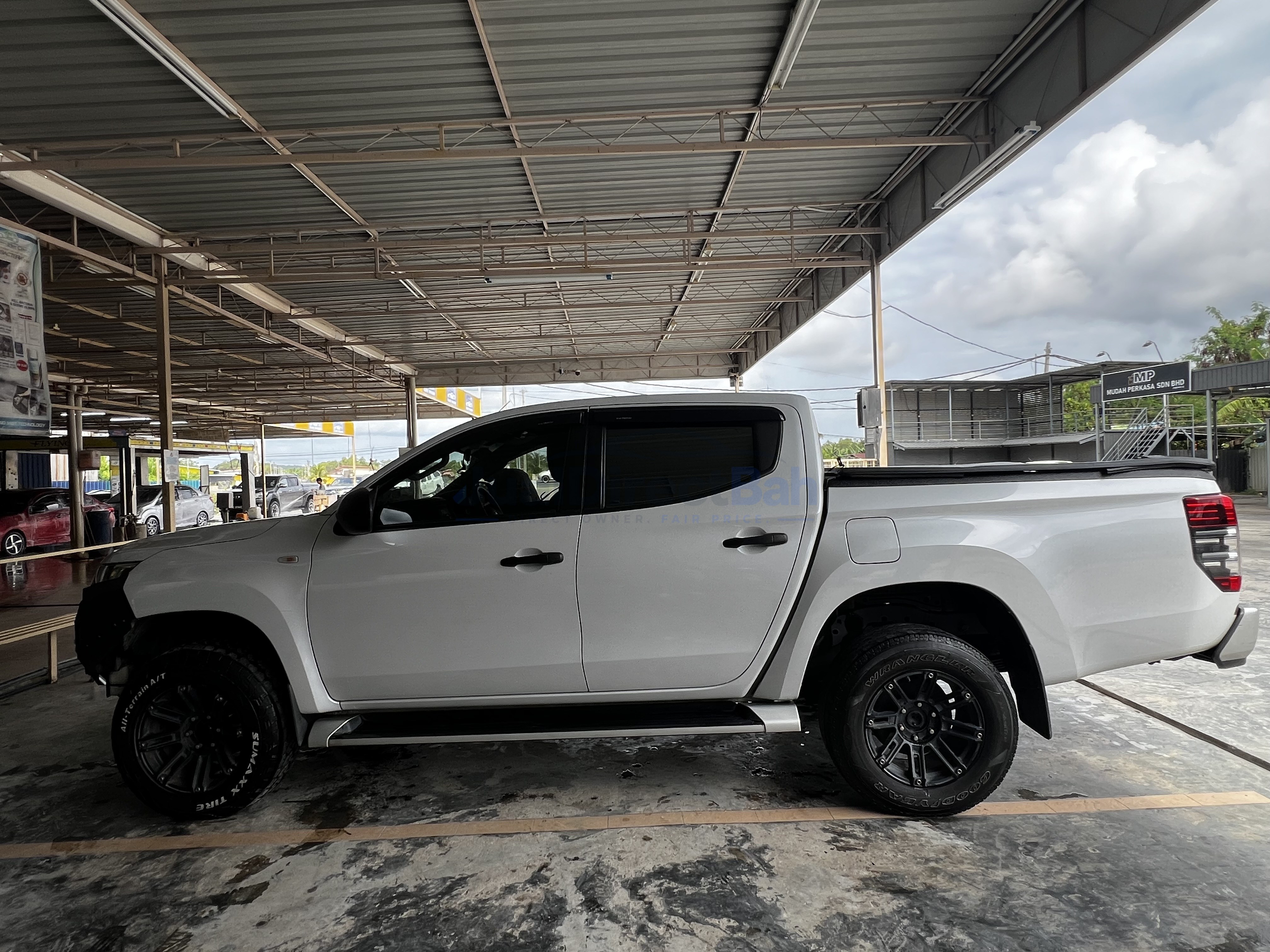 2019 Mitsubishi Triton Vgt 2.4L 4X4 DC MT 2
