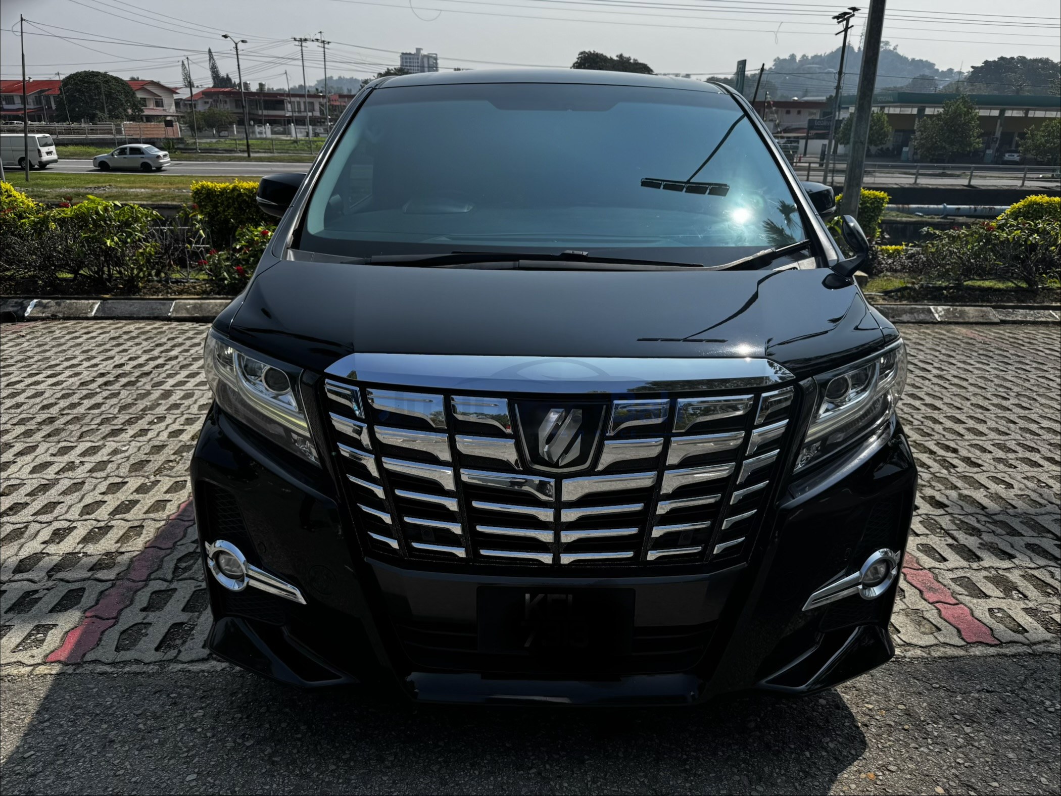 2015 Toyota Alphard 2.5 SC 3